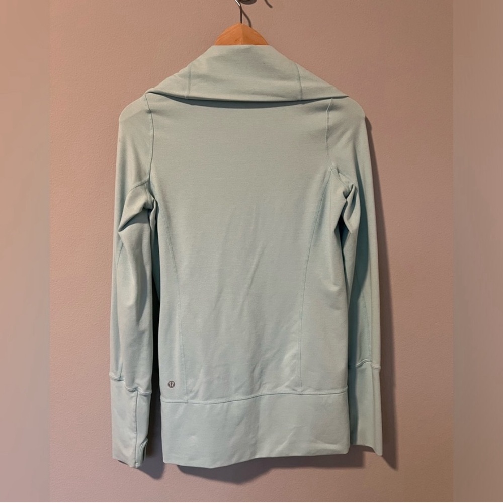 Lululemon In Stride Jacket, Sz 4 - Picture 5 of 6